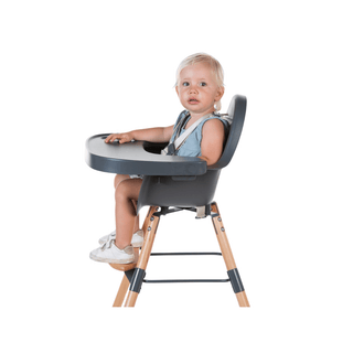 Cadeira Alta Evolu 2 Naturel Antracite Childhome, ideal para bebês, combinando conforto e estilo no momento das refeições.