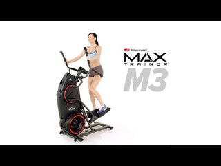 Demonstração do Bowflex Max Trainer M3, elíptico compacto para treino completo de corpo inteiro com controle de resistência manual e design eficiente.